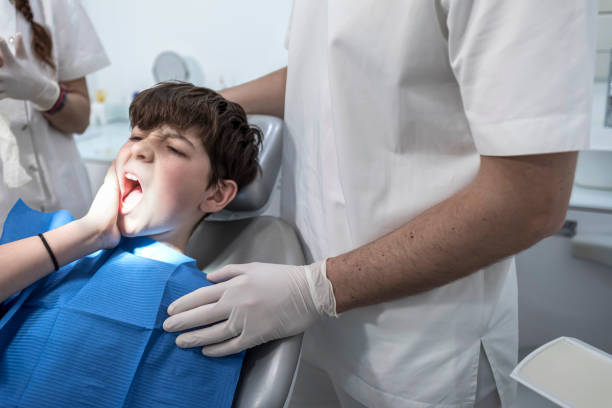Best Dentist for Tooth Abscess  in Wellsville, KS